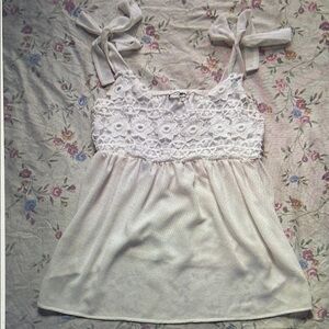 White Lace Women’s Top